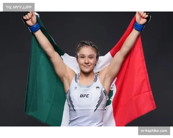 格拉索如何利用精准距离控制化解舍甫琴科的立体进攻